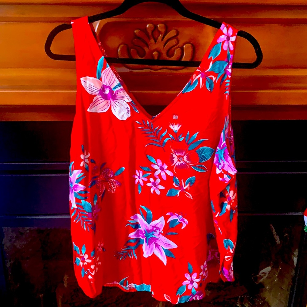 Beautiful red floral tank